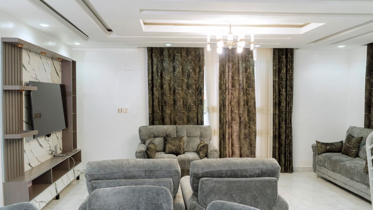 5 BedRoom 